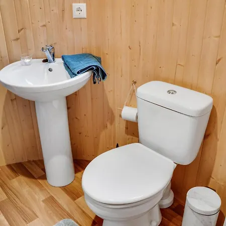 Cozy In With Kitchen בית נופש Præstø
